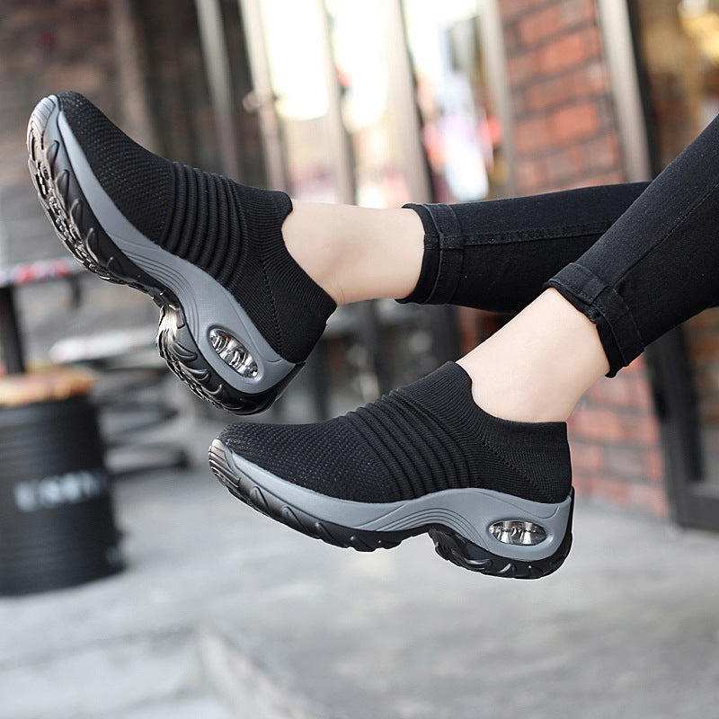 New Old Beijing Cloth Shoes Cover Feet Large Size Low-Top Canvas Shoes Hoverboard Shoes Breathable Shoes Mountaineering Outdoor Shoes Women