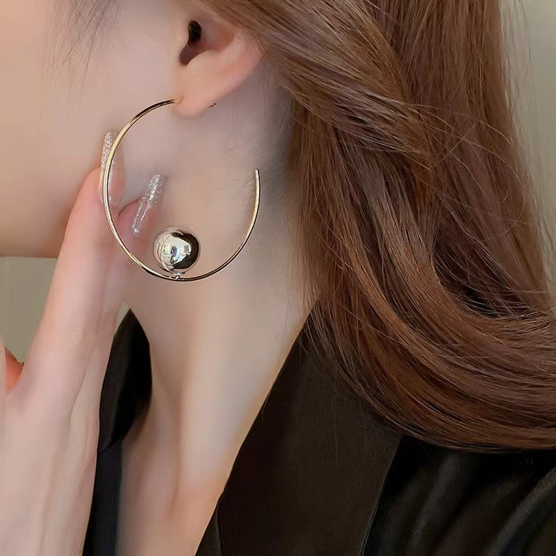 Large hoop earrings, elegant earrings, high-end earrings for women